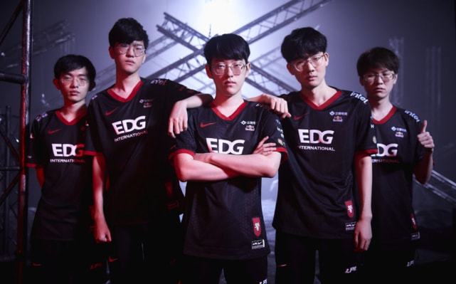 男子团体赛 男子团体赛