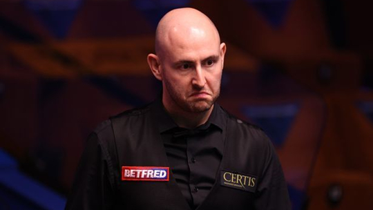 背后